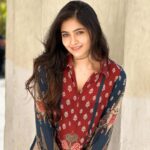 Shivangi Khedkar Instagram – My mood depends on how good my outfit looks @neetikachopra.official ♥️
@vegastar.entt 
#ootd #shivangikhedkar #sunkissed #ethnicwear #indiandesigners #vegastartalent Mumbai, Maharashtra