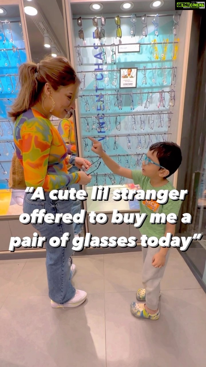 Shivani Jha Instagram - ✨STORY TIME✨ Met this cute lil boy at a store the other day and he came running towards me and offered to buy me something because he noticed I was checking a few pairs out. He also mentioned his piggy bank savings and claimed that he’d be happy to spend 200 paisa for me🙈 later he even asked me if I wanted a chain! Couldn’t shoot the part where he yelled I LOVE YOU 😅🙈 but ohhh he made my day’ 🥹❤️ His mom even mentioned ki yeh ladkiyon se aise hi baat karta hai!😂 ps. Bachna ae haseeno yeh aa raha hai! 🤣🥹 @sakshisharma68 thanks for shooting this one 🥹🫶🏻♥️ #reels #explore #cute #instagram #love #storytime