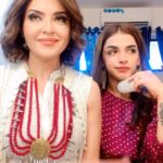 Shivani Jha Instagram - Please don’t try showing emotions post Botox or???? @bee_vani_ 😂 #reels #reelsinstagram #reelsvideo #reelsindia #reelsviral #comedy #comedyvideos #beevani #shivanijha #parullchaudhry Mumbai - मुंबई