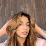 Shivani Jha Instagram - Salon blowout hair tutorial 🫶🏻💘 #IAmIkonic #3in1Styler #IkonicStyler #IkonicProfessional #ikonicinstyle #ikonicstylingtools #reelsinstagram #instahairreels #hairofinstagram #winterhair #blowout