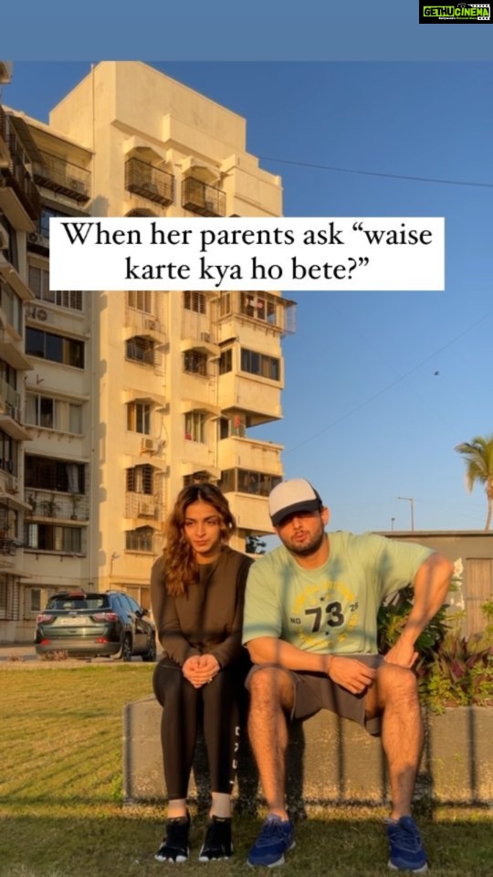 Shivani Jha Instagram - @bee_vani_ aur milwao 👻😘 #leenesh_mattoo #shivanijha #instagram #explorepage #trendingreels #2023 #leevani #couplegoals #comedy