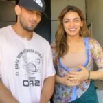 Shivani Jha Instagram - And this time i won @bee_vani_ hahahaha Comment if you want more riddles wala reels #viral #couplechallenge #games #instagram #trending