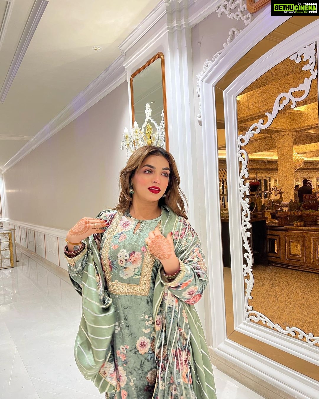 Shivani Jha Instagram - Style is a way to say who you are without having to speak. Wearing this gorgeous suit from @shivannishiralli 😍 #explore #trending #ootd #outfitoftheday #style #fashion #jammu #indian #jammukashmir #velvetdress #shivanijha Jammu