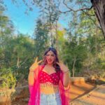 Shivani Jha Instagram - Gulabooooo🦩