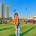 Shivani Jha Instagram – Holi hai 🎨 
What’s your favourite colour? Mines blue currently 🥰 

@sakshisharma68 idea ekdam mast tha tera😂😘

#holi #instagram #shivanijha India