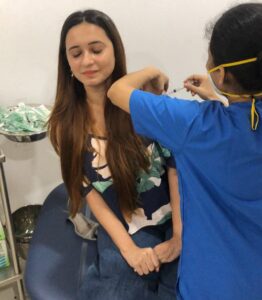 Shivani Surve Instagram - Now loading: Antibodies… 👽☠️👻 

#vaccinationdone✔️
