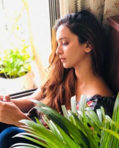 Shivani Surve Instagram - You may see me struggle, but you’ll never see me quit 🌸