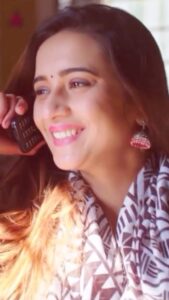 Shivani Surve Instagram - This song has my heart ❤️ 

#reelkarofeelkaro#reelsinstagram#reelitfeelit#reelit#tripleseat#reelsindia#shivanionreels#shivanisurveforever❤️❤️