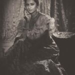 Shivani Surve Instagram - शुभ दीपावली 🪔 Photography - @bharatpawarphotography Make up - @vinodsarode Hair - Jyoti sonawane Outfit - @shrutimangaaysh Jewellery - @jewelcrownartjewellery Stylist - @stylist.chaitalikulkarni