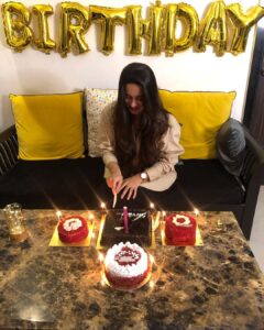 Shivani Surve Instagram - Birthday done right 🌸