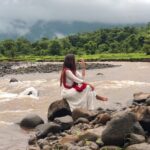 Shivani Surve Instagram - In the world where everyone wears a mask, it's a privilege to see a soul 🌸 Outfit:- @krishaclothing Chiplun - चिपळूण