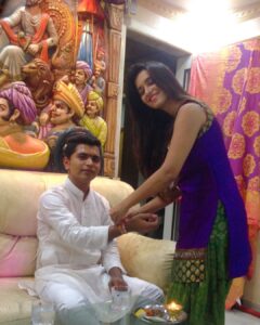 Shivani Surve Instagram - रक्षाबंधनाच्या शुभेच्छा 🌸