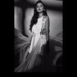 Shivani Surve Instagram - Monochrome madness! My photoshoot series pt. 3 🖤 . . . . #MissingPhotoshoot #ThrowbackPicture #Lockdown