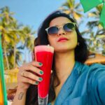 Shivani Surve Instagram - #imissthebeachyvibe 🏖🤷🏻‍♀️