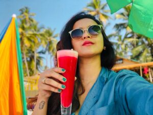 Shivani Surve Instagram - #imissthebeachyvibe 🏖🤷🏻‍♀️