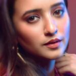 Shivani Surve Instagram - A bit hesitant, but still got that look in eyes 👀 #trending #photoshoot #shivanisurve #cats #fashion #ootd #shoot #instaphoto #beauty #potd #instagood #instagram #celebrity #potrait #reels #insta