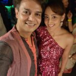 Shivya Pathania Instagram - Shiny Glittery Nights calls for a Big celebration.. When you take mirror selfie’s and selfies coz you ain’t got time other thn reliving moments with the people you love and admire.. And ofcourse my biggest distraction in the world,The warmth of a tiny Cato cat clicked by @mallika_singh_official_ 🙇‍♀️🥳 Happy Happy to @swastikproductions #swastikfamily Congratulations to entire team that takes everyone ahead like a family forever ❤️ . An epic Radhakrishna #1000 episodes night!! P.S. you live so much you forget to post!! @beatking_sumedh krishnaaa❤️ A show that has my heart and soul and everything divine❤️🧿🧿🧿