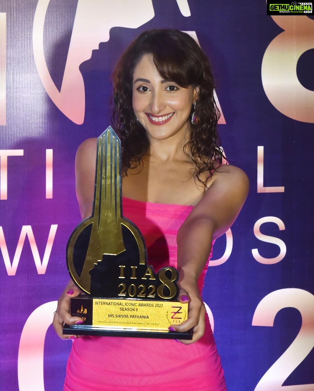 Shivya Pathania Instagram - Divine Grace❤️ “God Above All” “Outstanding Performer Of The Year 2022”🧿 Thank you for the honour @internationaliconicaward 2022 . I was so shy to even post this coz I believe there’s so much more that I still need to LEARN UNLEARN and ACHIEVE-as an Artist but thn again why not celebrate the appreciation that comes along our way in this journey of passion for art.. #tothejourneythatcontinues . "Teri kismat da likhya tere to koi kho nai sakda. Je us di meher hove te tenu o v mil jae jo tera ho nai sakda" #GuruGranthSahib #Godaboveall #Hardwork #patience #preservance P.S.-To my family,Directors,creatives,co actors,friends and to a list of beautiful humans around me that made me achieve this #iadoreyou Thank you @tanyakalraaa for styling me beautifully my birthday girl 🥰🥳