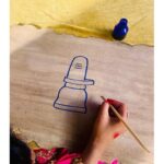 Shivya Pathania Instagram - क्या वो करेगा लेके चढ़ावा सब कुछ त्याग के बैठा कहीं भक्त नहीं वो भला है ढूंढ़ता गुण देखे गुणगान नहीं मैं कहता नहीं श्रद्धा है बुरी पर करम तराजू धरम वही भक्त नहीं वो भला है ढूंढ़ता गुण देखे गुणगान नहीं!! . #learnings