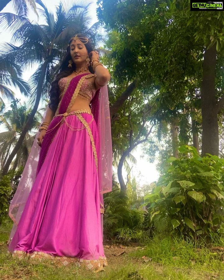 Shivya Pathania Instagram - Prakriti.......🧿 . #iamamedium #DeviParvati #Baalshiv . 👗👗 @neerushaa_nikhat