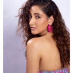 Shivya Pathania Instagram - May you always remember The Last Damn look!! #LaLaLand . 📸 @clinton.remedios MUA- @vinod1405 Hair - @sunny_hairr Managed by- @devangshah82
