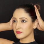 Shivya Pathania Instagram - Reinventing everyday look by @starstruckbysl The Liquid Concealer blends perfectly with your skin covering blemishes, under-eye circles & dark spots. The highly pigmented formula of the Arctic Blue Eye Definer glides easily on your eye lids. Water proof 💧 Comes with in-built smudger ✅ 💄The Intense Matte Lip Color gives full coverage making the lips look fuller at every stroke. Each lipstick is infused with enriching ingredients such as Shea Butter and Jojoba Oil for a long wearing impact 💋
