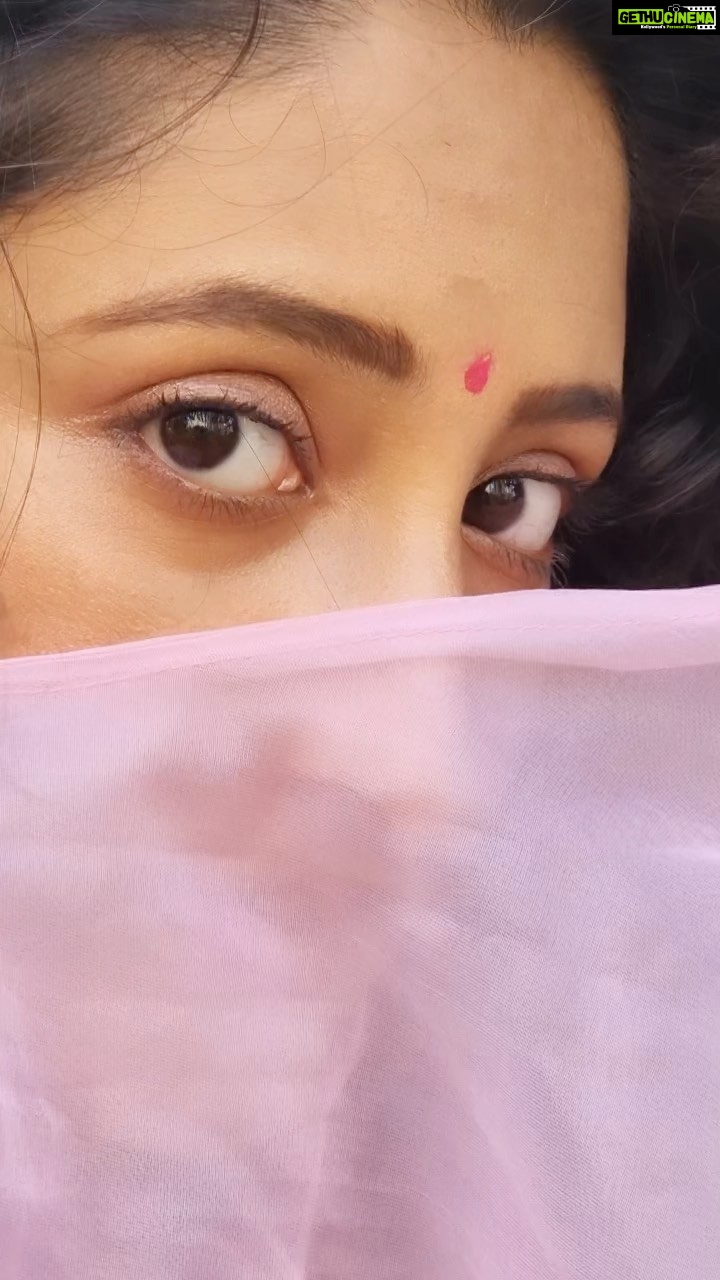 Shivya Pathania Instagram - Rakhun jhupake sabse woh Laila......