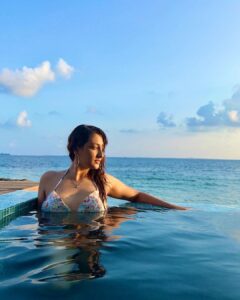 Shivya Pathania Instagram - Sun Sea n Tan 🌊🌊🌊🇲🇻
#bandosmaldives