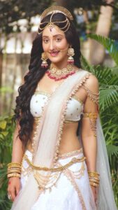 Shivya Pathania Instagram - Kalakaar Marte Nahi...
Woh zinda rehte hai Kirdaro  mein!!
.
#Baalshiv @andtvofficial