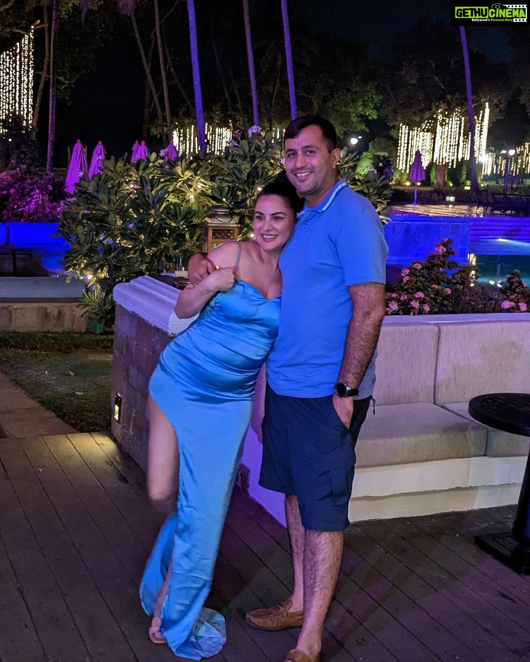 Shraddha Arya Instagram - Alongside Every Glam Wife there’s a Husband who refuses to get out of his shorts !!! 😂❤️