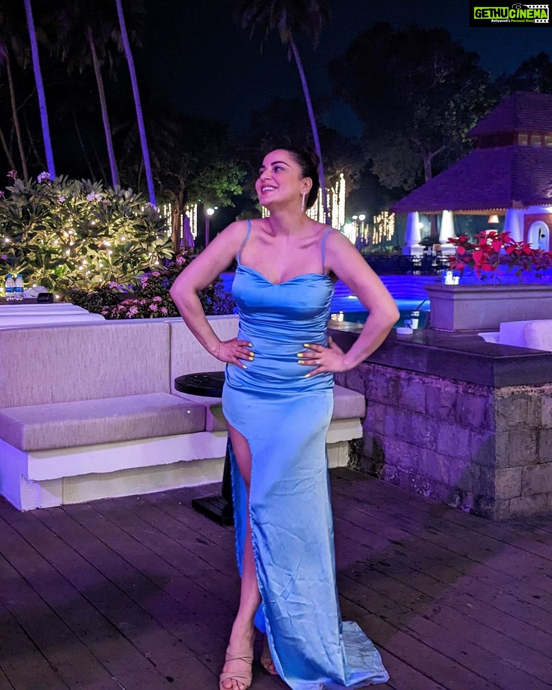 Shraddha Arya Instagram - What a Blue-Tiful Evening it was 🧿