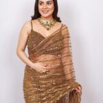 Shraddha Arya Instagram - Draped in Grace & Glamour ⭐️ #AboutBlastNight Style : @kmundhe4442 Outfit : @thefrontrowcouture @limelessmedia 📸 : @_rkfotografo Jewelry: @aquamarine_jewellery