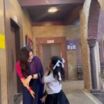 Shraddha Arya Instagram - Masti On Set 🤣💃 @sarya12 @neels_99 @ananya_gambhir__ 😍 #kundalibhagya #dance #piyatuabtoaaja #explore #reelkarofeelkaro #reelitfeelit Mumbai, Maharashtra