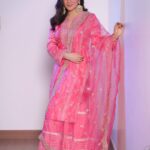 Shraddha Arya Instagram - Wearing: @gopivaiddesigns Jewelry: @aquamarine_jewellery Photography: @abhay_r_kirti Managed by: @knackfortalent