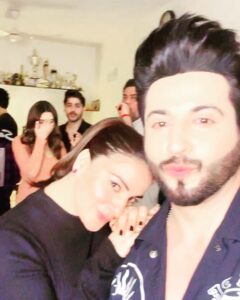 Shraddha Arya Instagram - Missed us together? Here we are! :) #WeGoAlongLikeCopyAndPaste 👫
#DD #SA  @dheerajdhoopar