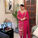 Shraddha Arya Instagram – Appreciation post for what I wore this Diwali… Thank You, @gudoos9 .. for maintaining originality, grace and tradition in your work. Loved this Magenta piece .. added so much to my First Diwali as Mrs. ❤️ #PunjabiSuit #FestiveWear #ZariWork
@gudoos9 😘