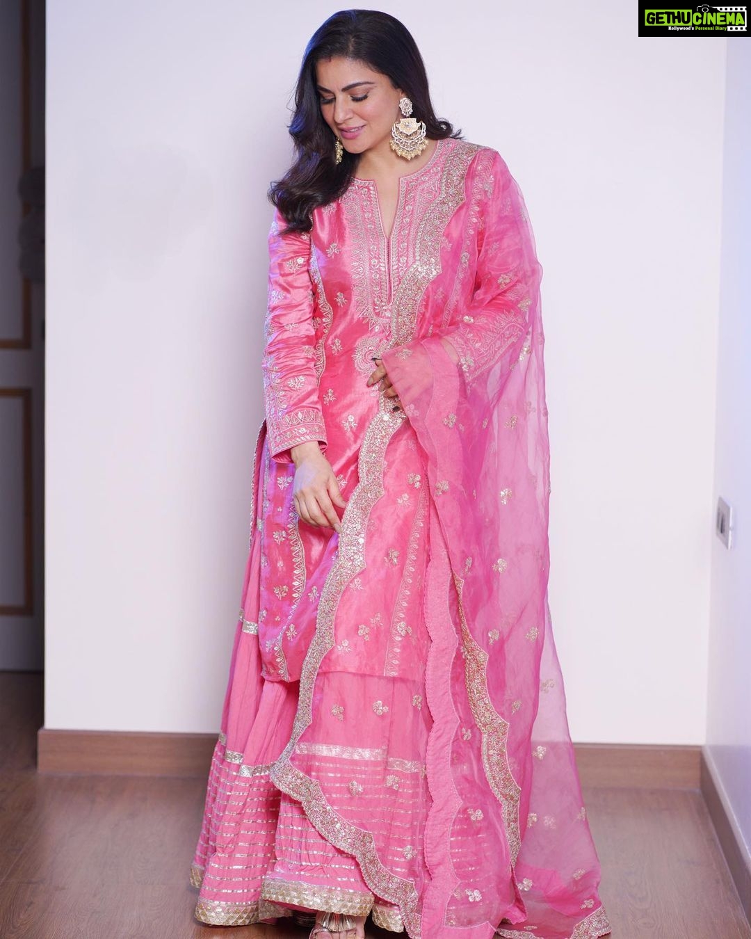 Shraddha Arya Instagram - Wearing: @gopivaiddesigns Jewelry: @aquamarine_jewellery Photography: @abhay_r_kirti Managed by: @knackfortalent