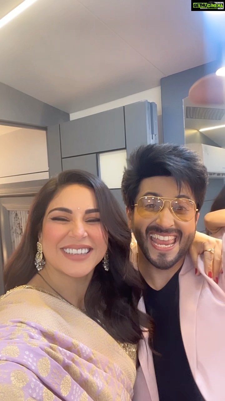 Shraddha Arya Instagram - SURPRISEEEEEEE!!!!!!! #PREERAN 💔 ❤️🩹🧿