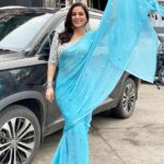 Shraddha Arya Instagram - Are you even wearing a Saree if you don’t fly the Pallu in the Air?! Lol #SomeStills #SareeJahanSeAcha 😂