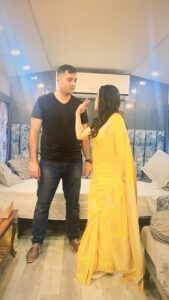Shraddha Arya Instagram - It’s not the same thing, Damn it! 😂🤣 
#reels #FunnyReels #WifeandHubby