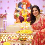 Shraddha Arya Instagram – Om Ganeshaye Namah: 🙏🏻
#HappyGaneshChaturthi 
@sunnytheshooter 🤗