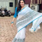 Shraddha Arya Instagram – Summer sum up! 🌧 🧿
#cottonSaree #saree #ShraddhaArya #KundaliBhagya