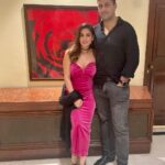 Shraddha Arya Instagram – #MarriedLife #MarriedLifeBeLike #couple #couplegoals 😂