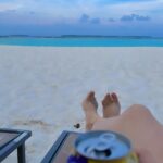 Shraddha Arya Instagram - Talk To The Sand! 🏖️ 🌊 @sunsiyamirufushi @goinmyway_travels Sun Siyam Iru Fushi
