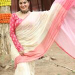 Shraddha Arya Instagram - Zindagi Aur Kuch bhi Nahi Meri KB kahani hai 🤣❤️ #KundaliBhagya #Preeta Picture: @pappu.gupta.549