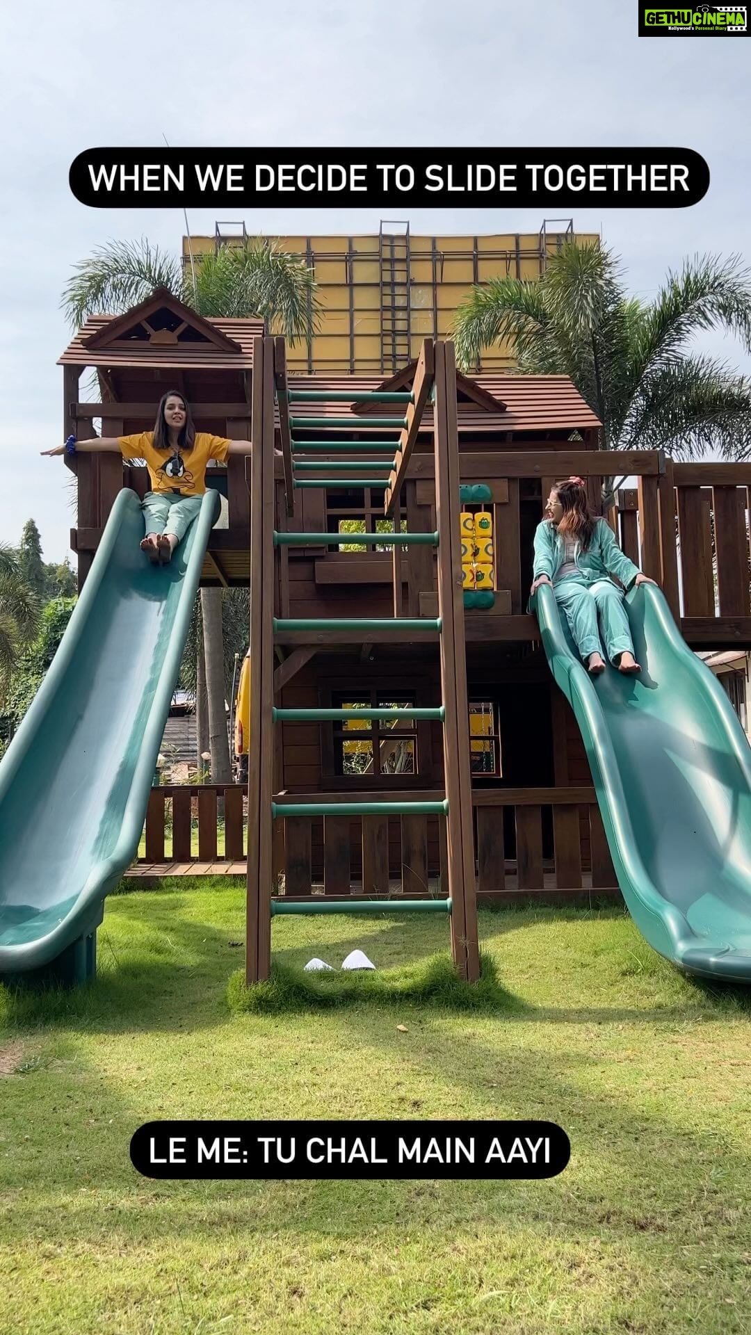 Shrenu Parikh Instagram - Do dost ek saath slide karenge! Isse pyaar badhta hai! @dearmansi