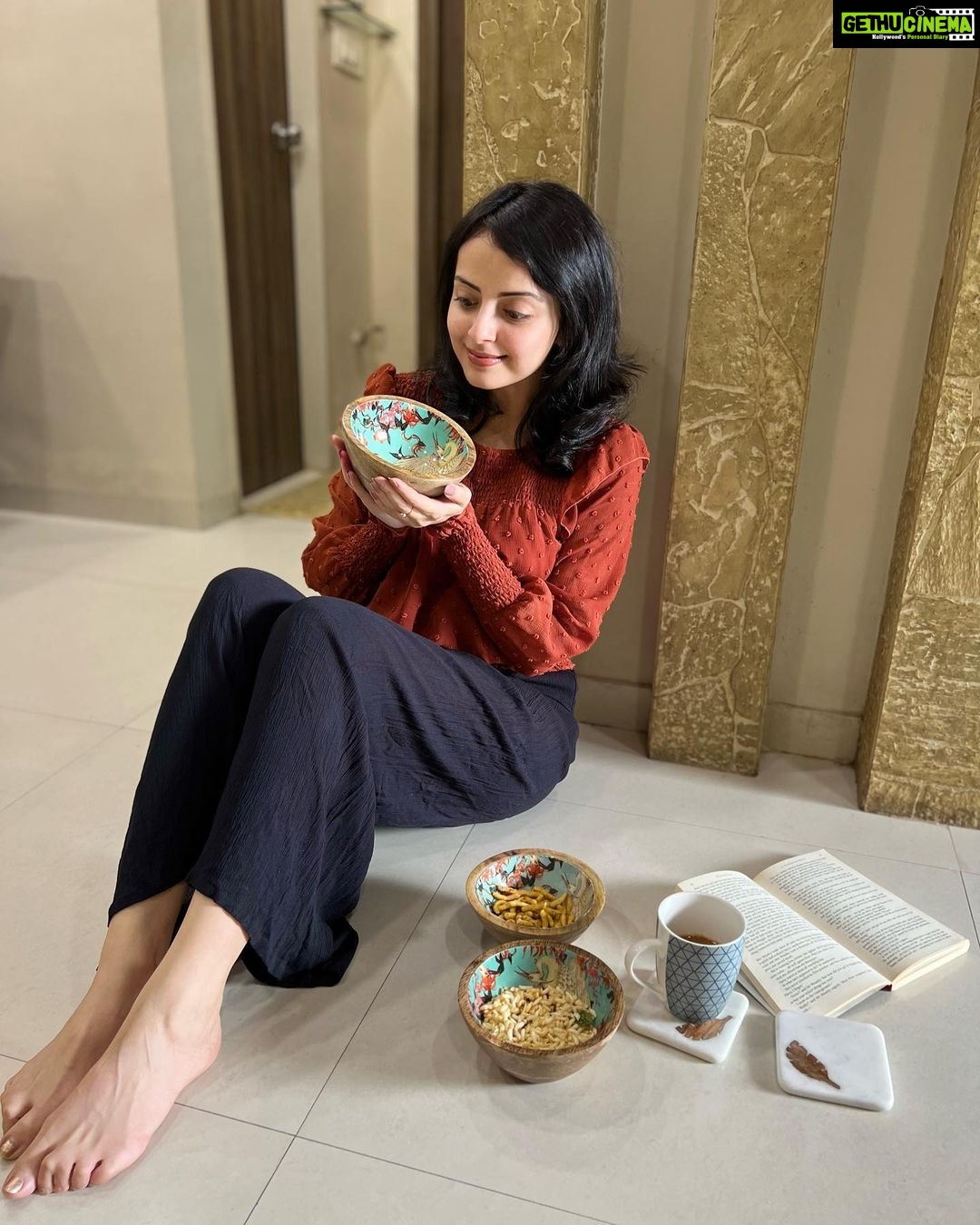 Shrenu Parikh Instagram - Afternoon seems better with these beauties! . Thankyou @nestroots for these lovely bowls and coasters!