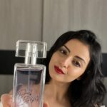 Shrenu Parikh Instagram - @reneeofficial #ad These long-lasting & unforgettable perfumes from RENÉE are sure to compliment your aura wherever you go! Use code SHRENU10 and get 10% off on www.reneecosmetics.in Also available on Myntra, Nykaa, Amazon, Flipkart and more #ReneeCosmetics #Perfumes #DarkDesire #Bloom #Fragrance #NewLaunch