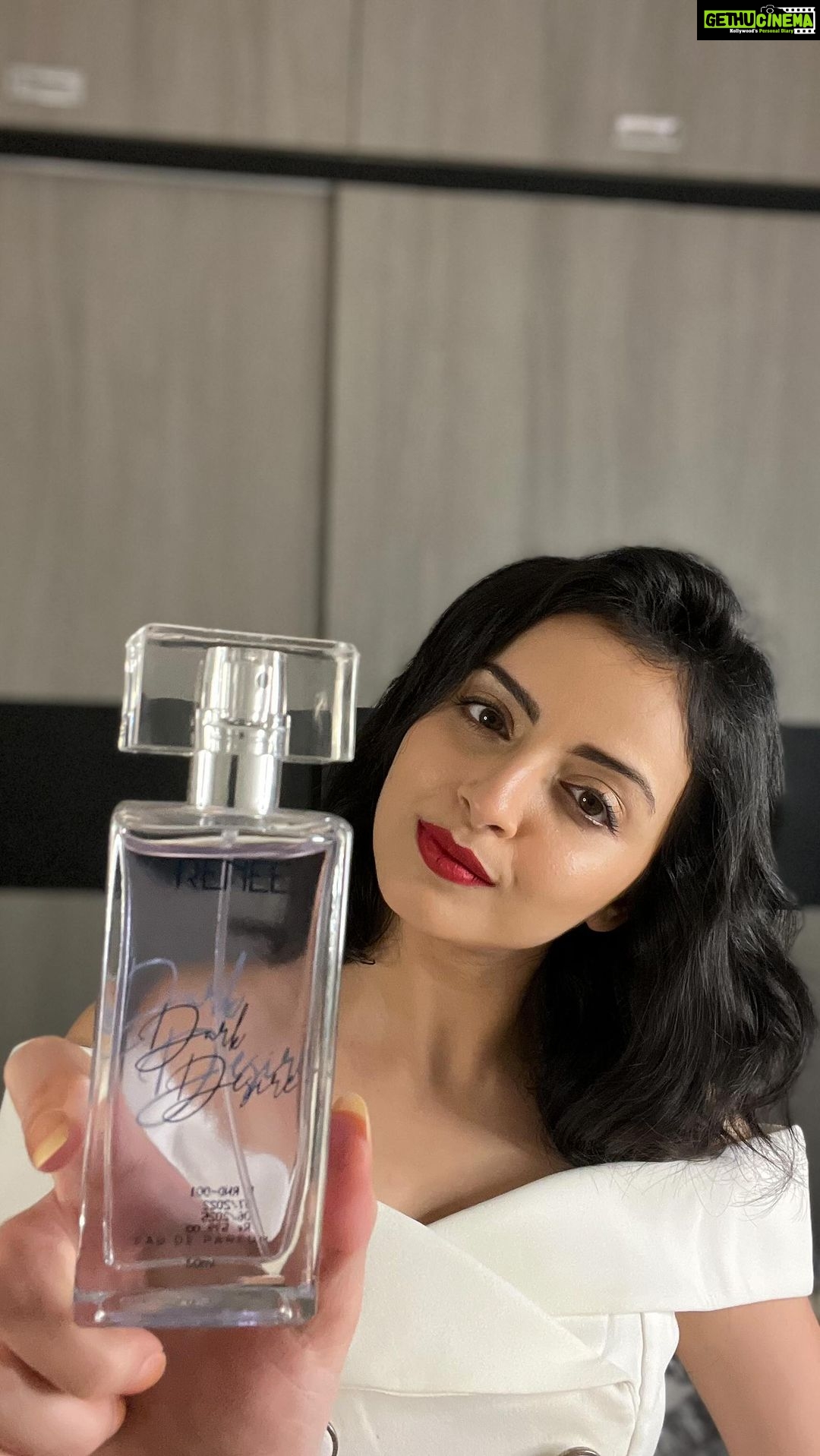 Shrenu Parikh Instagram - @reneeofficial #ad These long-lasting & unforgettable perfumes from RENÉE are sure to compliment your aura wherever you go! Use code SHRENU10 and get 10% off on www.reneecosmetics.in Also available on Myntra, Nykaa, Amazon, Flipkart and more #ReneeCosmetics #Perfumes #DarkDesire #Bloom #Fragrance #NewLaunch