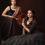 Shrenu Parikh Instagram - With My Cutie ♥️ @shrenuparikhofficial . Shoot Concept:- @nehaadhvikmahajan @bridalsbynam . 💄MUA , Hair & Styling :- @nehaadhvikmahajan . MakeUp :- @myglamm . 📸:- @luvisrrani . 👗Outfit:- @sudhirbhaisareewala . 💍Jewellery:- @sanzanyjewels . Bangles & Kaleeras :- @omsons_bridal_store . #shrenuparikh #shrenuparikhofficial #makeup #ootd #nehaadhvikmahajan #makeupbyme💄 #nammakeovers #bride #to #be #bridal #look #bridalmakeupartist #destinationweddingmakeupartist #weddingmakeup #hair #hairstyling #nammakeovers #bollywood #television #makeupartist #mumbai #traveller #all #over #the #globe #bridesmaids